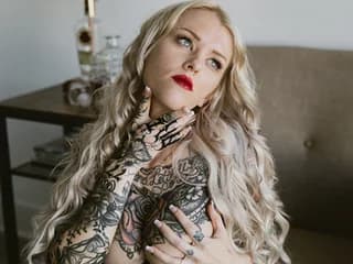 WebCAM of BlondeScarlettx